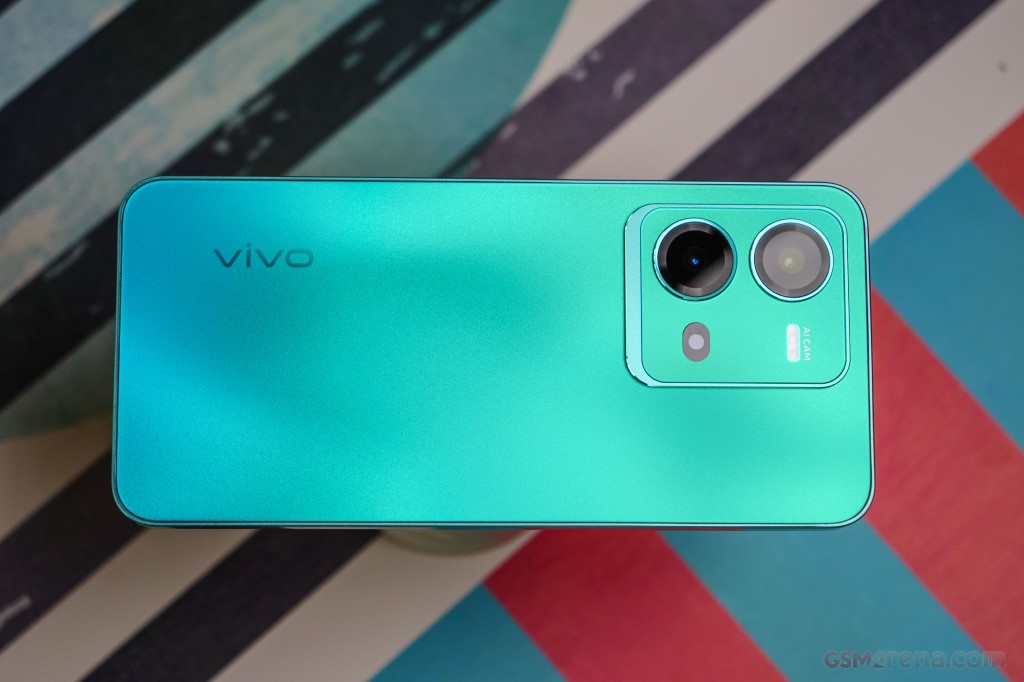 vivo V25 hands-on photo 13