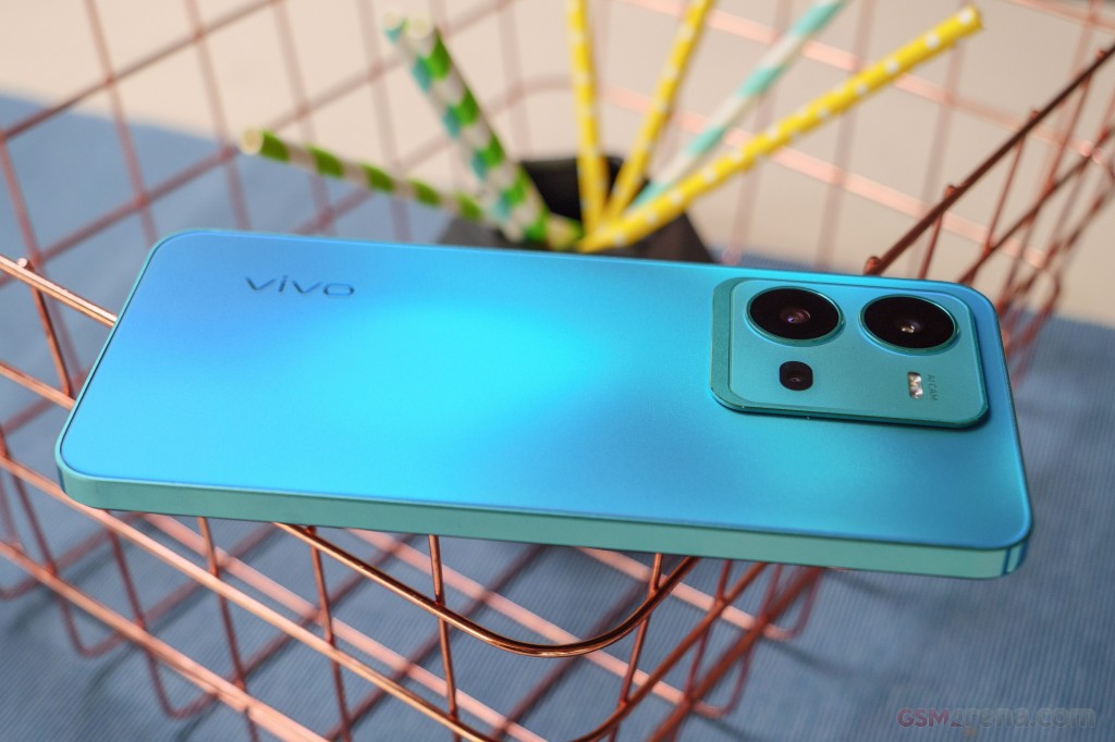 vivo V25 hands-on photo 14