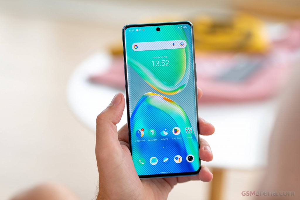 vivo V25 Pro hands-on photo 14