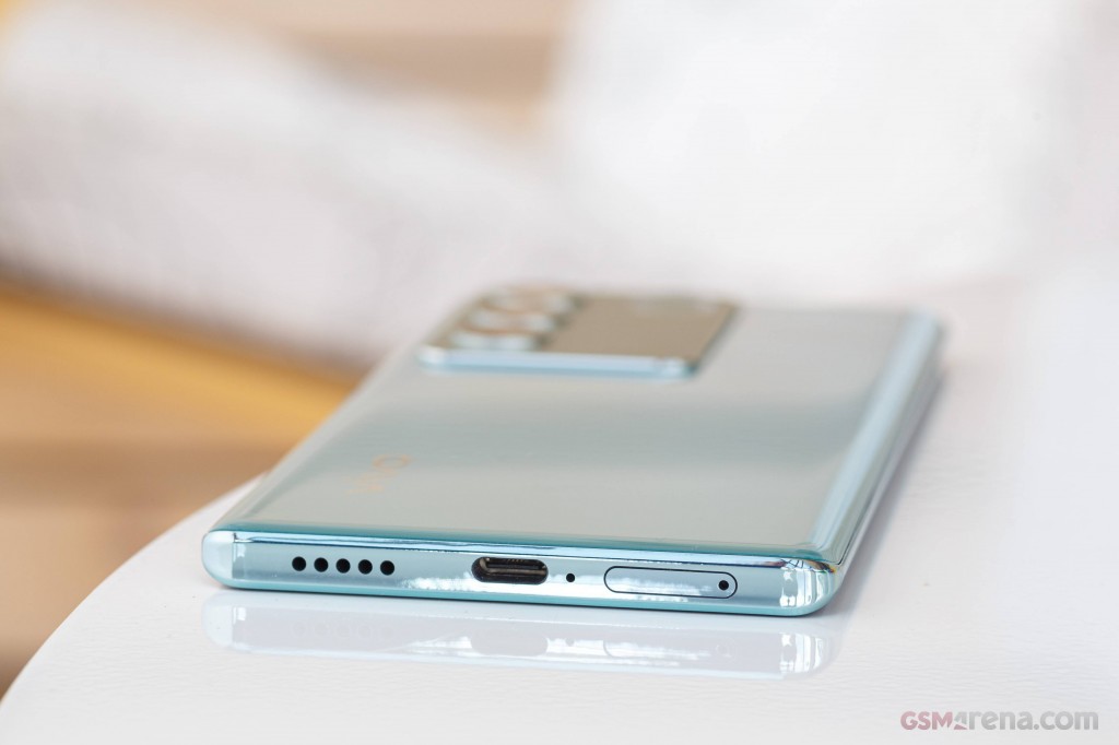 vivo V27 hands-on photo 9