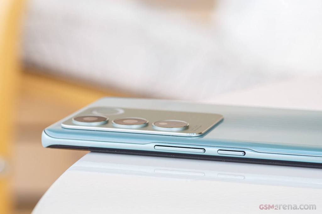 vivo V27 hands-on photo 10