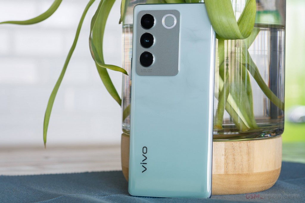 vivo V27 hands-on photo 14