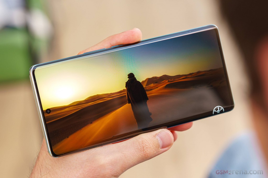 vivo V27 hands-on photo 24