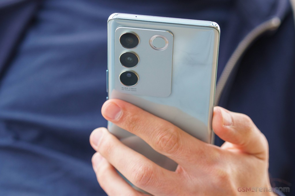vivo V27 hands-on photo 26
