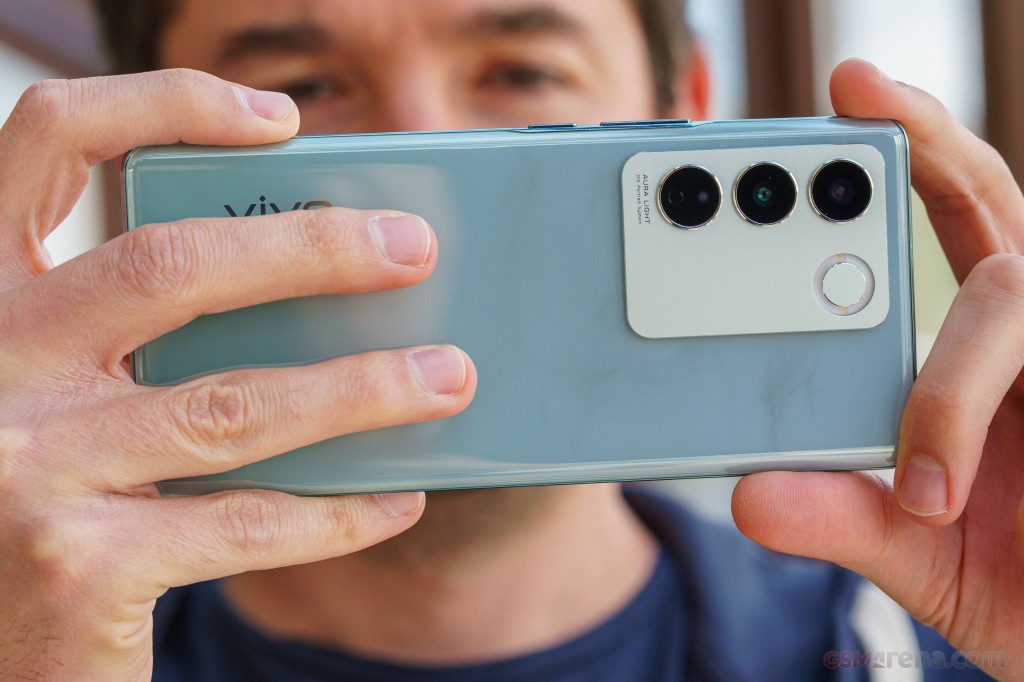 vivo V27 hands-on photo 28