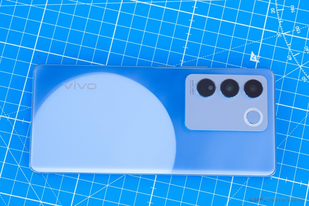 vivo V27 Pro hands-on photo 3