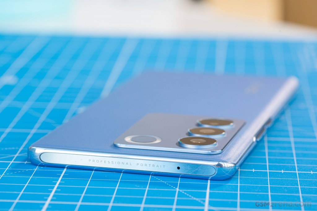 vivo V27 Pro hands-on photo 11