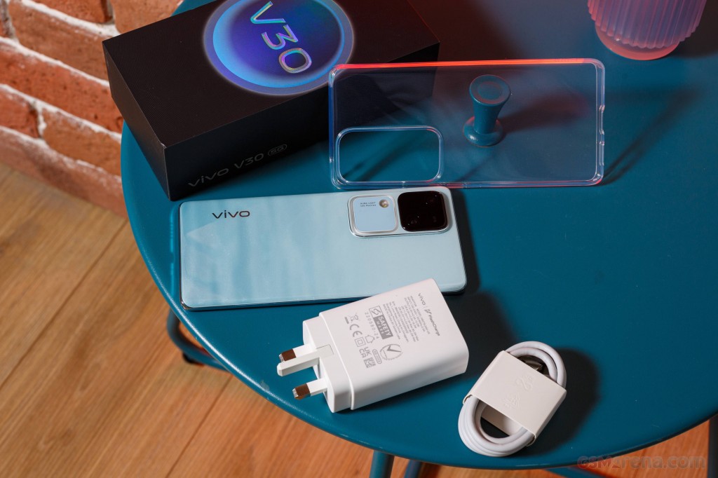vivo V30 hands-on photo 1