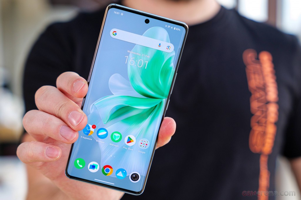 vivo V30 hands-on photo 9