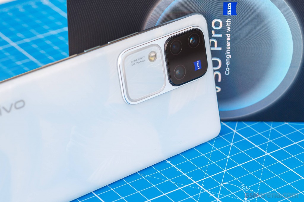 vivo V30 Pro hands-on photo 5