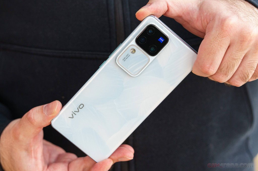 vivo V30 Pro hands-on photo 17