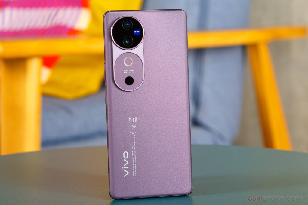 vivo V40 hands-on photo 5