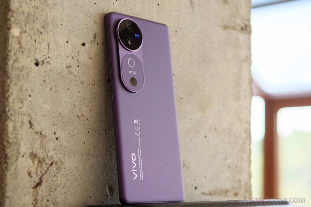 vivo V40 hands-on photo 26