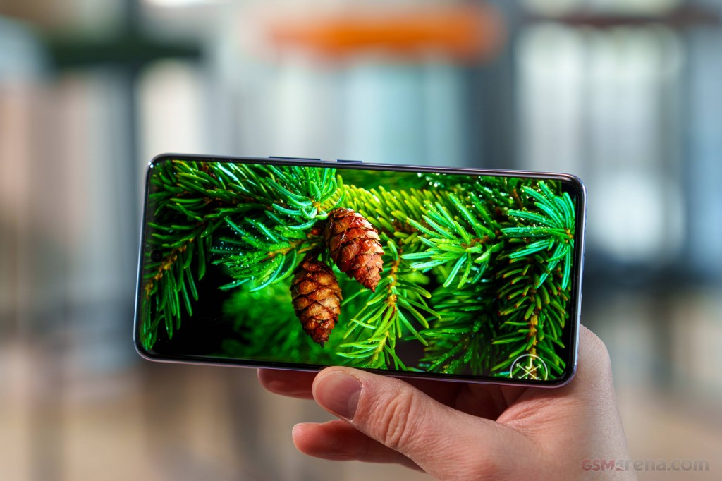 vivo V50 hands-on photo 28