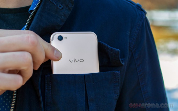 vivo V5 Plus hands-on photo 4