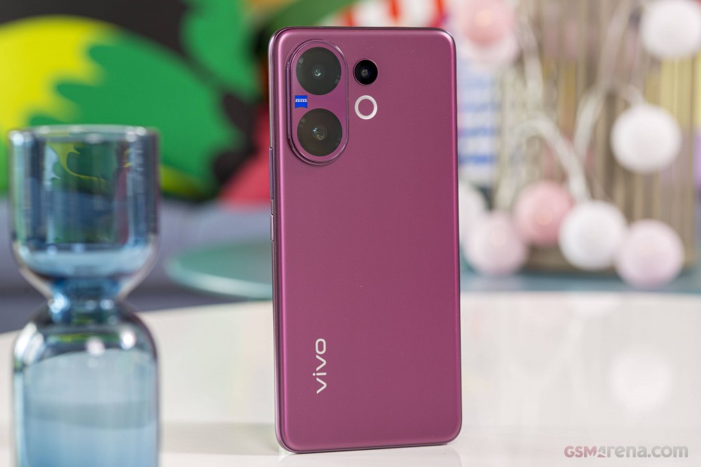 vivo V60 hands-on photo 3