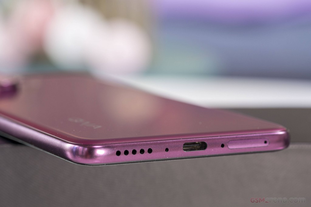 vivo V60 hands-on photo 9