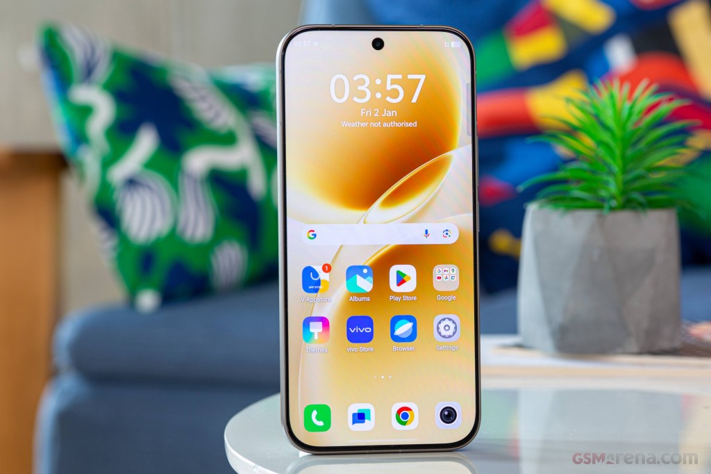 vivo V70 hands-on photo 4