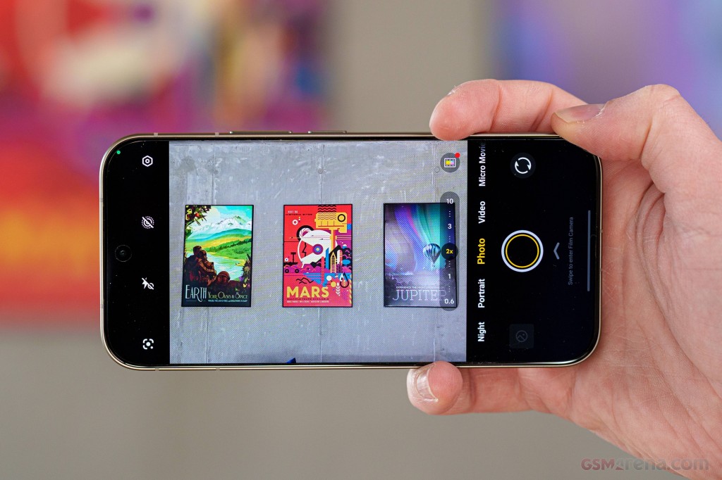 vivo V70 hands-on photo 14