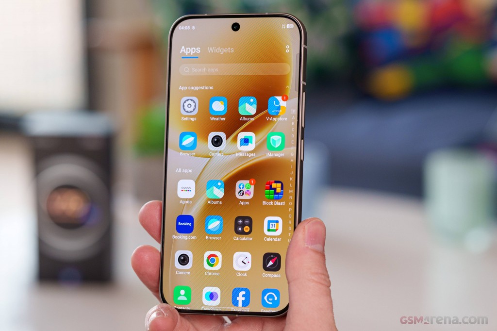 vivo V70 hands-on photo 17