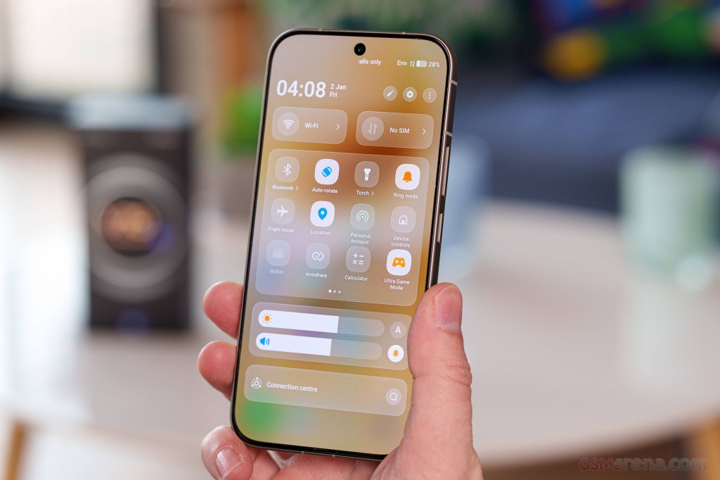 vivo V70 hands-on photo 18