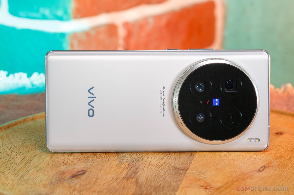 vivo X100 Ultra hands-on photo 3