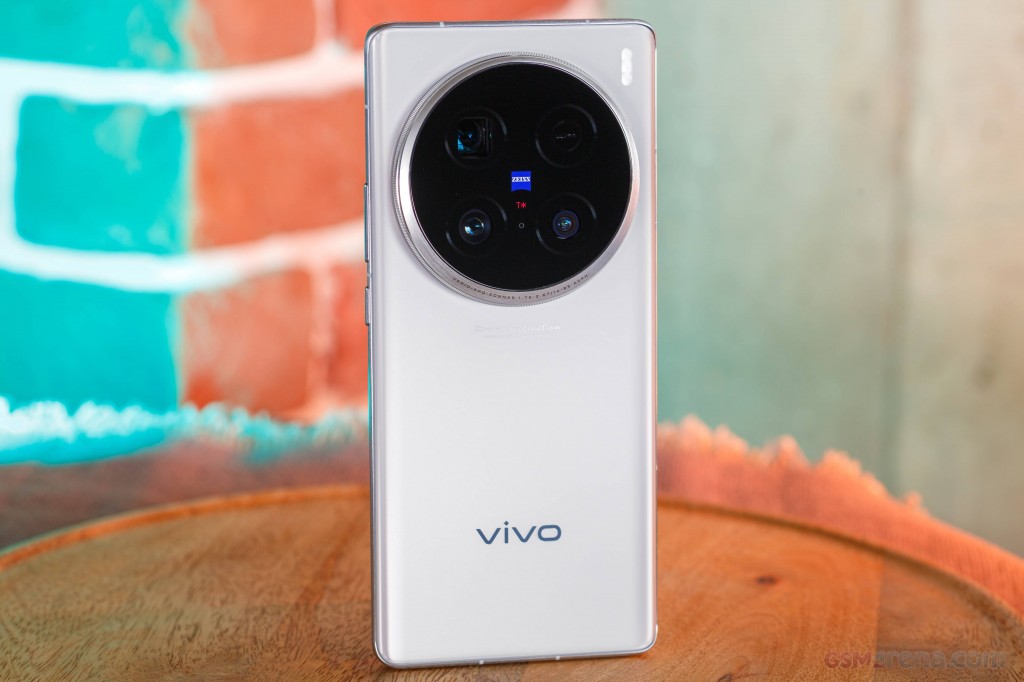 vivo X100 Ultra hands-on photo 4