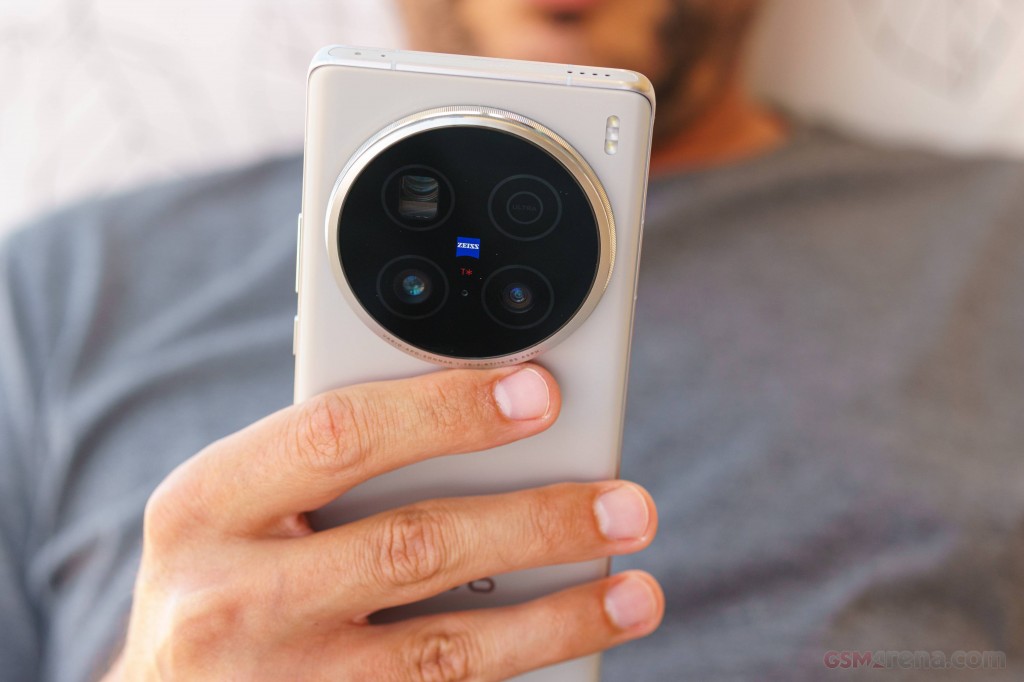 vivo X100 Ultra hands-on photo 32