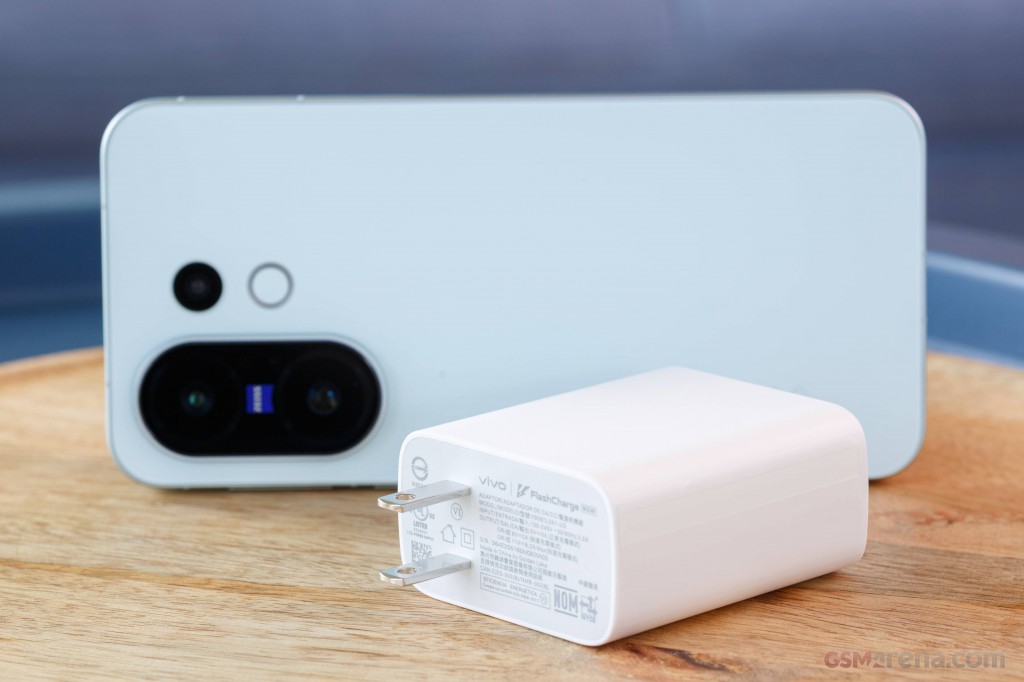 vivo X200 FE hands-on photo 2