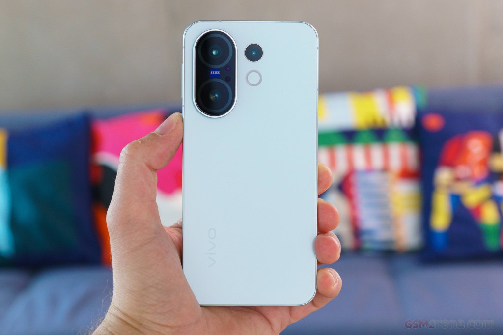 vivo X200 FE hands-on photo 14