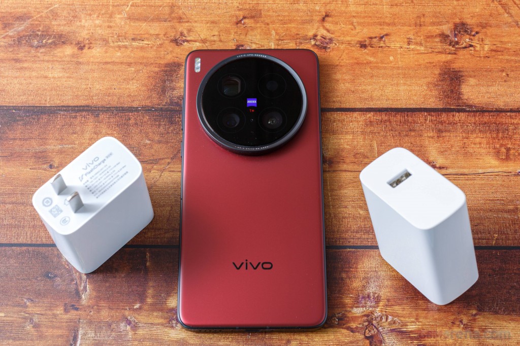 vivo X200 Ultra hands-on photo 2