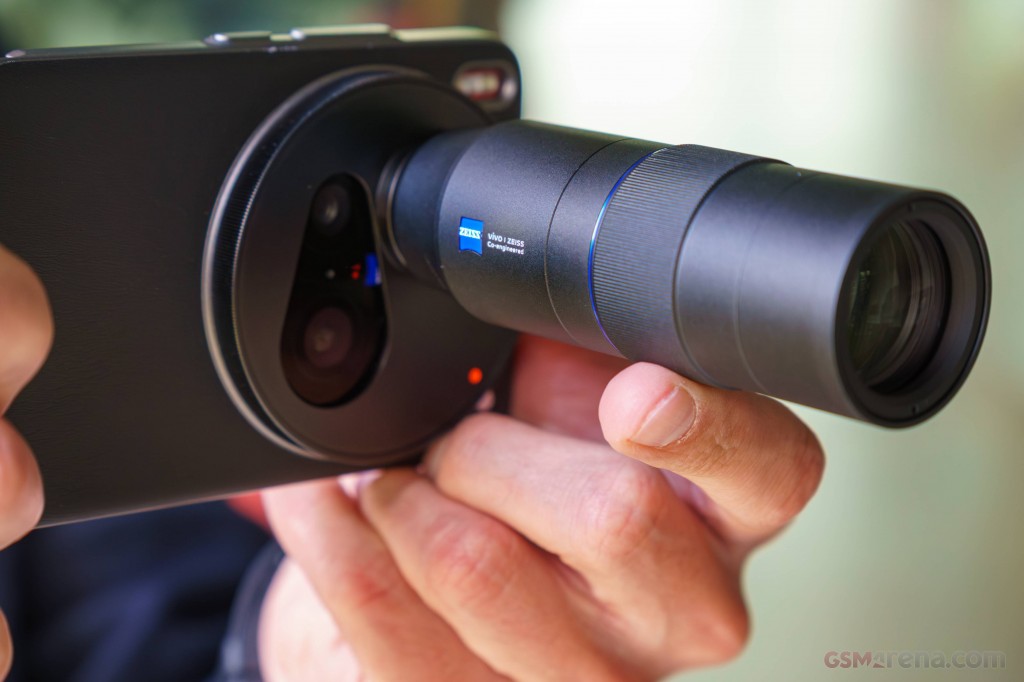 vivo X200 Ultra hands-on photo 23