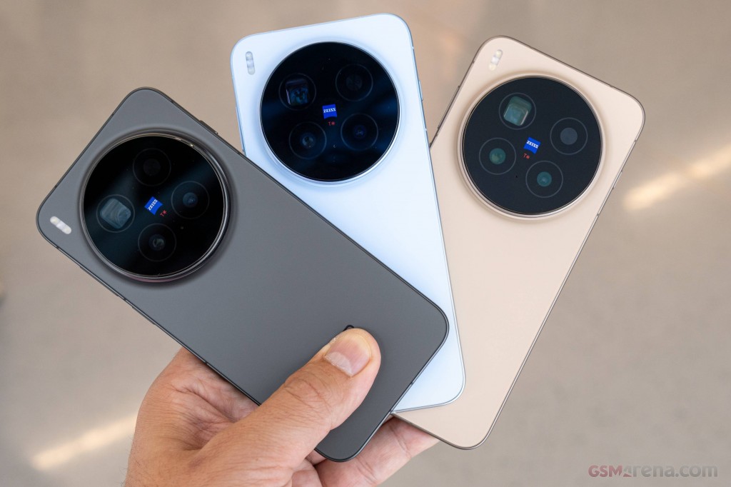 vivo X300 hands-on photo 7