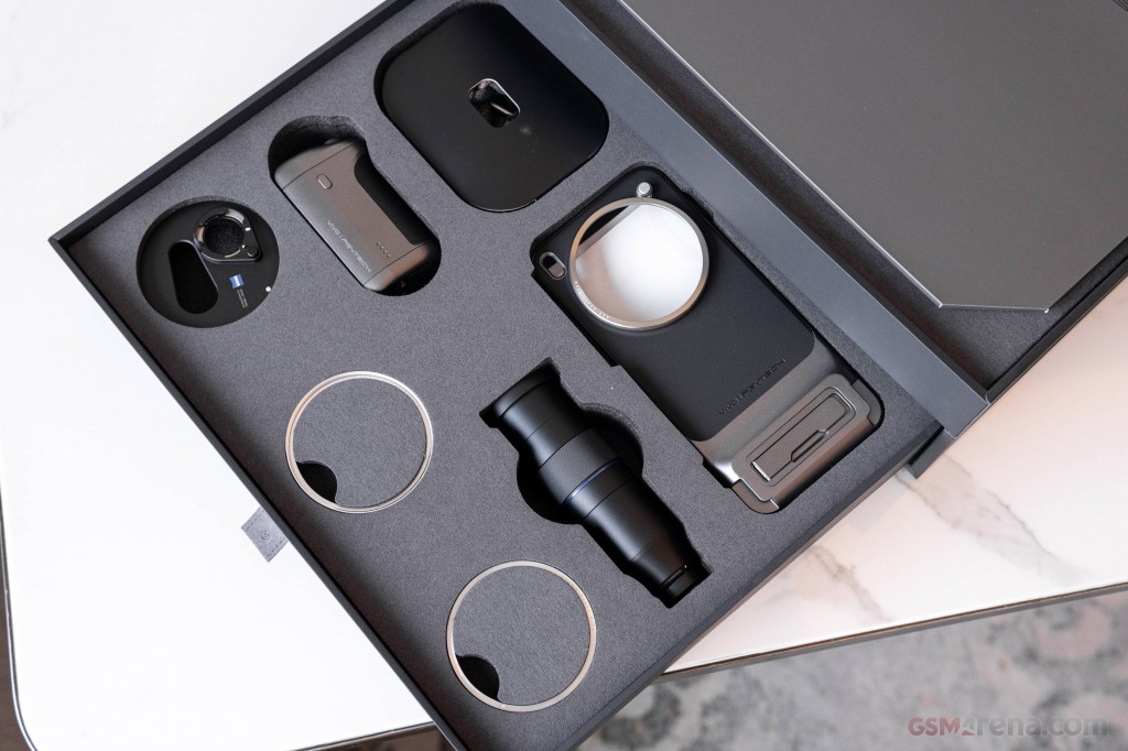 vivo X300 Pro hands-on photo 6