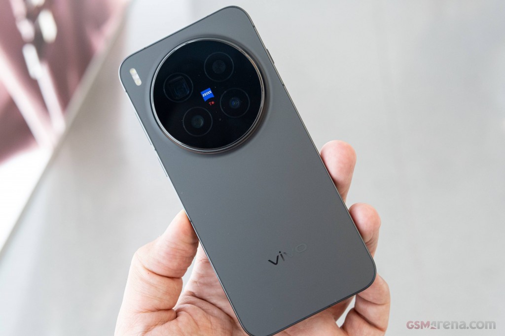 vivo X300 Pro hands-on photo 11