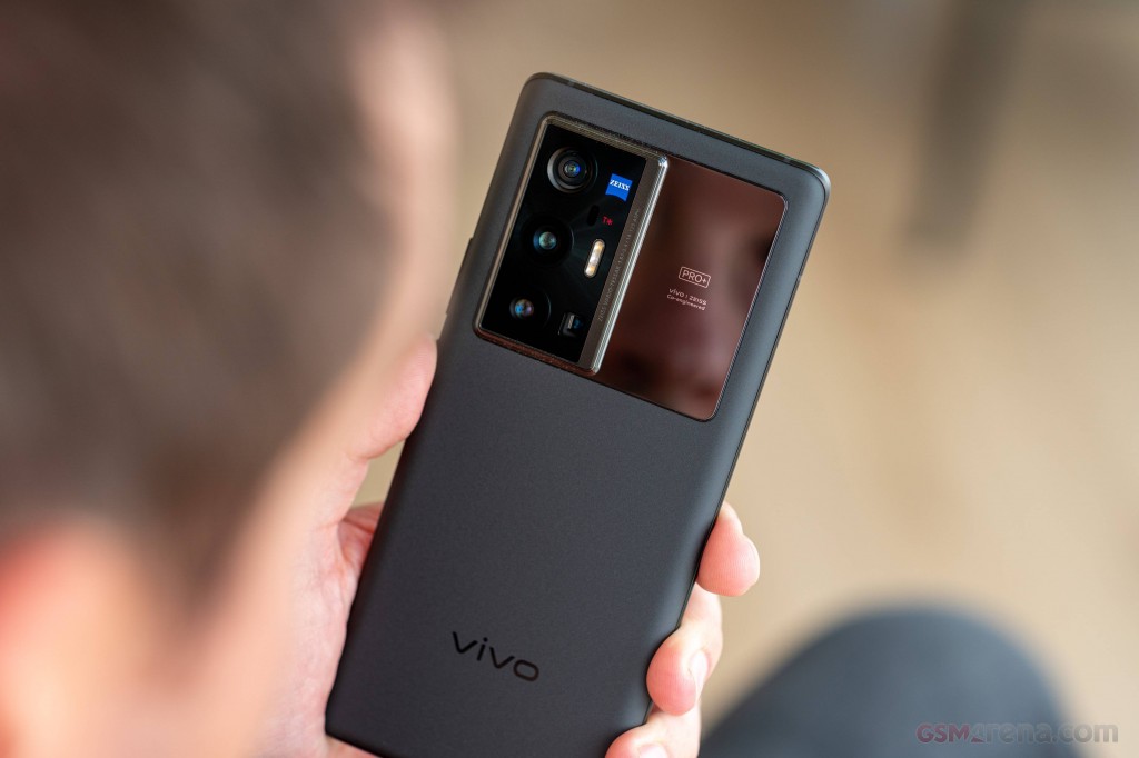 vivo X70 Pro+ hands-on photo 15