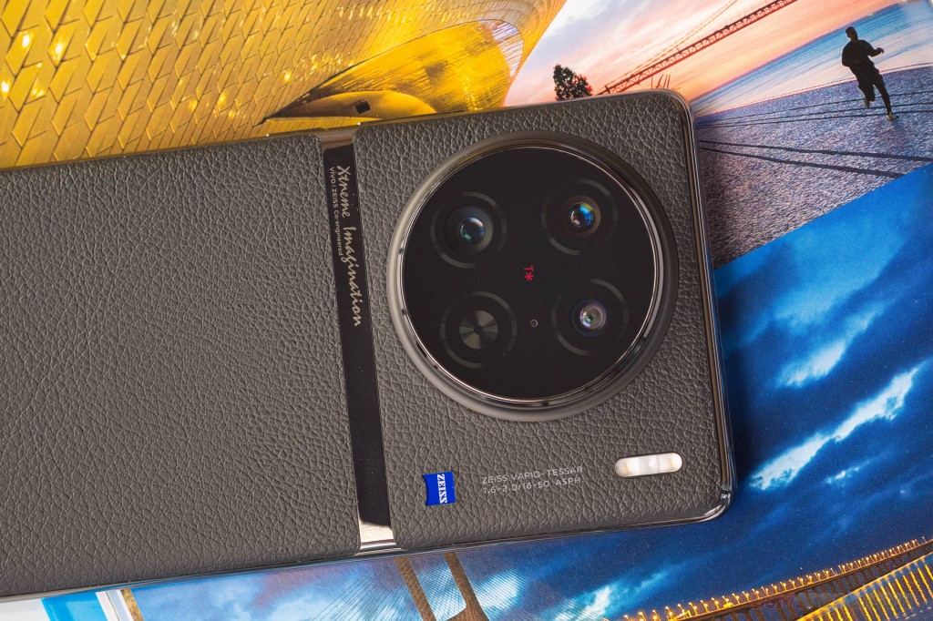 vivo X90 Pro hands-on photo 4