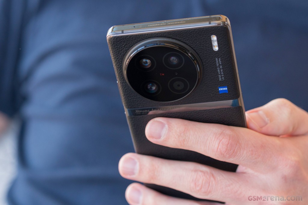 vivo X90 Pro hands-on photo 28