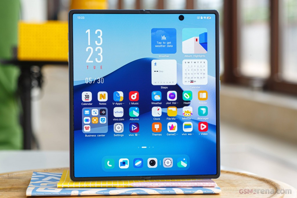 vivo X Fold2 hands-on photo 11