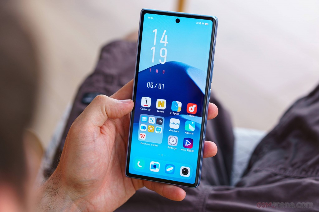 vivo X Fold2 hands-on photo 12