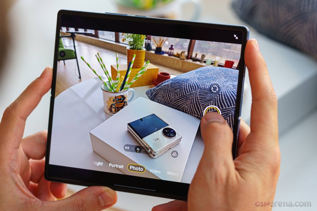 vivo X Fold2 hands-on photo 15