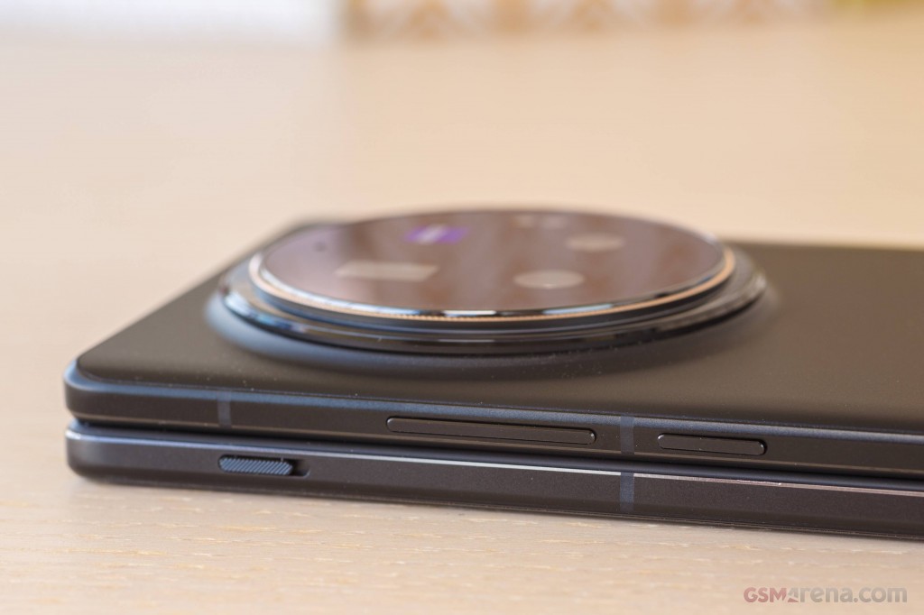 vivo X Fold3 Pro hands-on photo 8