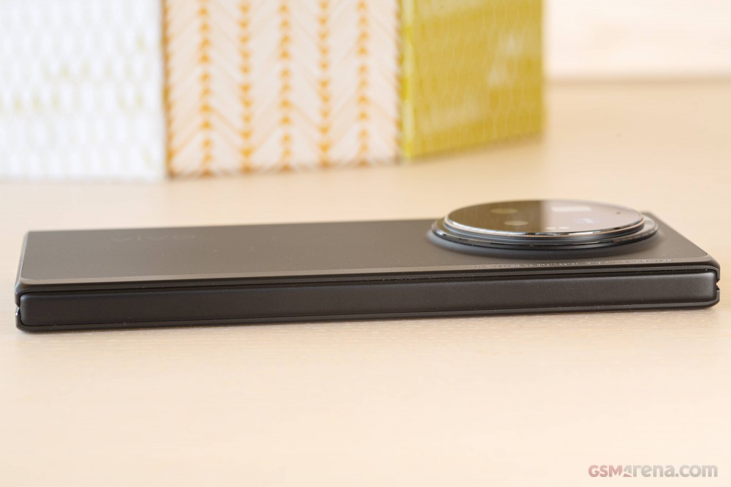 vivo X Fold3 Pro hands-on photo 10