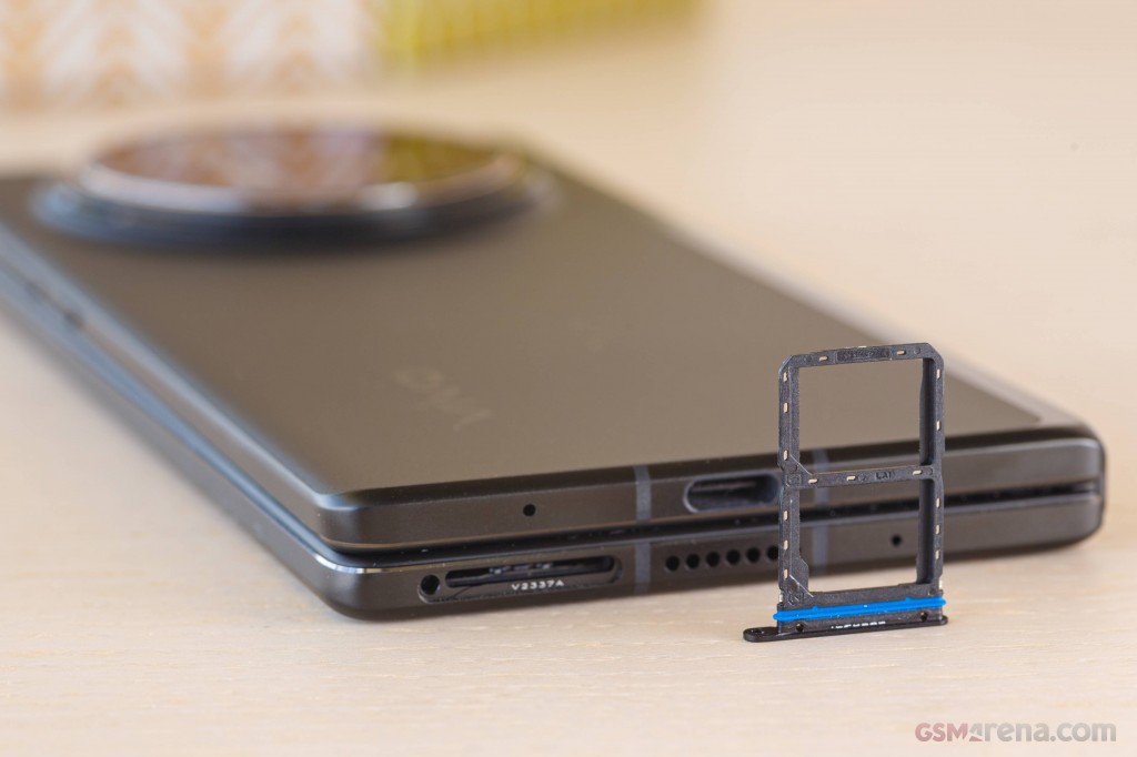 vivo X Fold3 Pro hands-on photo 13
