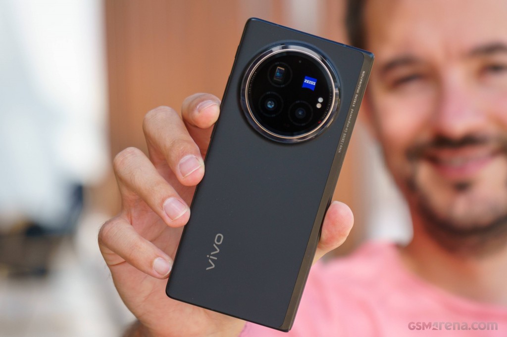 vivo X Fold3 Pro hands-on photo 22