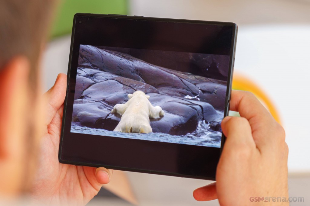 vivo X Fold3 Pro hands-on photo 32