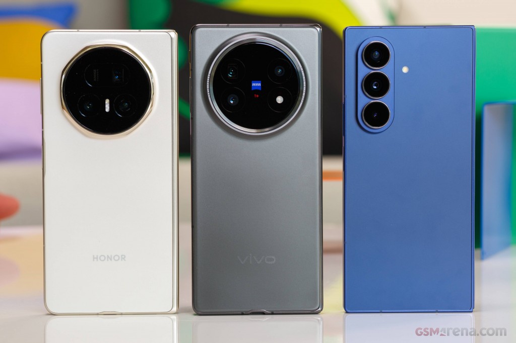 vivo X Fold5 hands-on photo 4