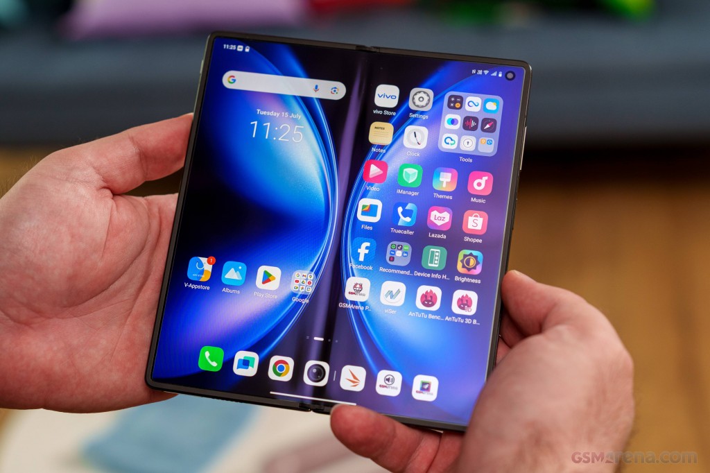 vivo X Fold5 hands-on photo 16