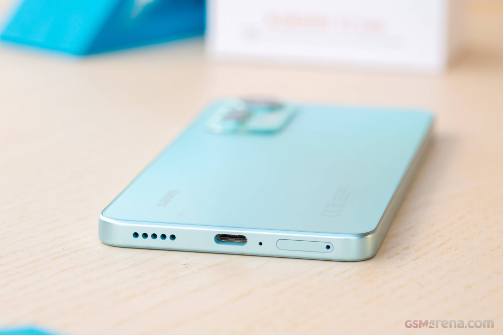 Xiaomi 12 Lite hands-on photo 2
