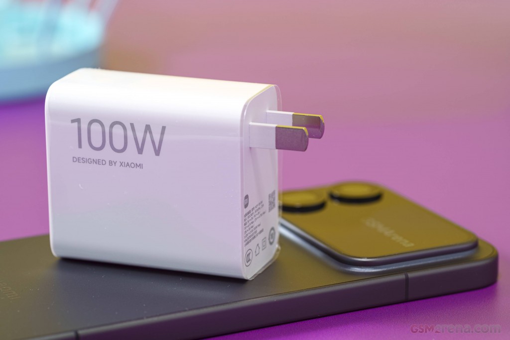 Xiaomi 17 Pro Max hands-on photo 19